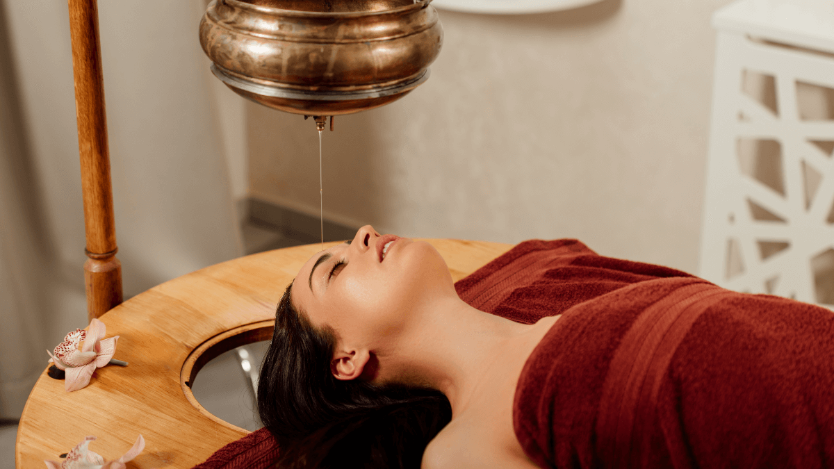 Shirodhara therapy in Delhi